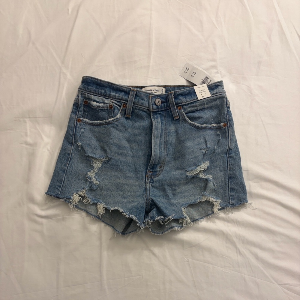 Abercrombie Distressed High Rise Mom Shorts 27 / 4